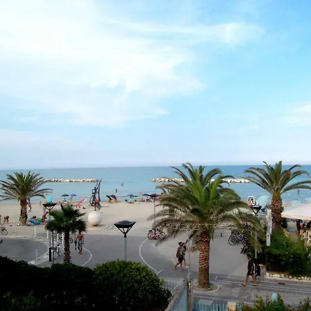 Mon Marina Grande Apartament Grottammare